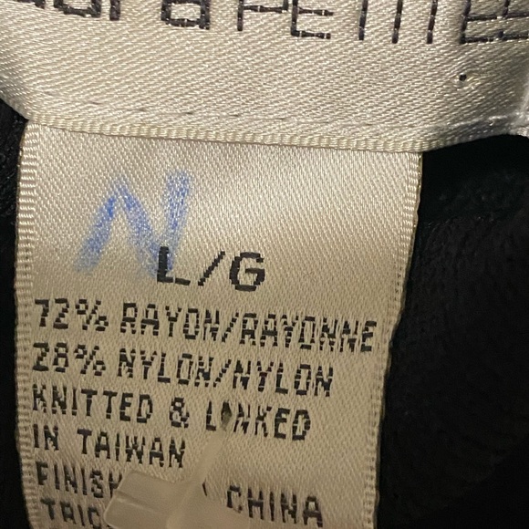 Women’s Black Top - Picture 4 of 4